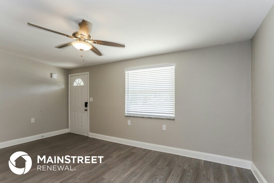 Building Photo - 1960 Cecil St