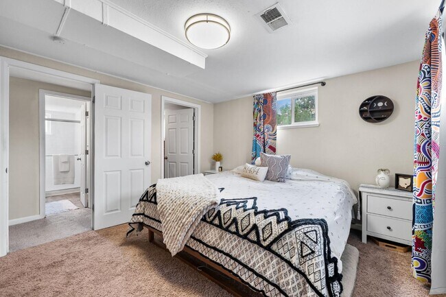 Building Photo - 2970 W 73rd Ave