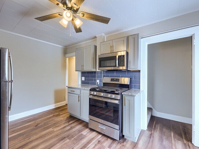 Building Photo - 3200 Green St