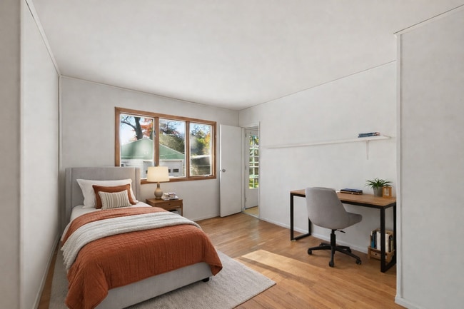 Building Photo - 231 Schilling St