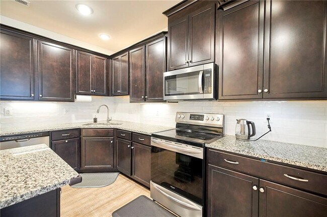 Building Photo - 4315 Broad Hill Dr