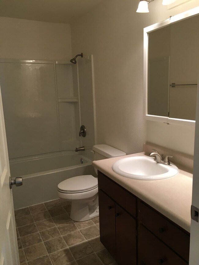 Building Photo - frna02