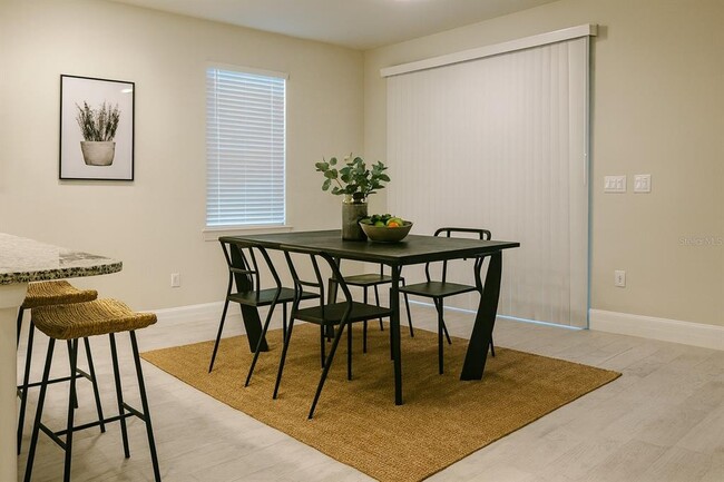 Building Photo - 7415 Olivewood Ave