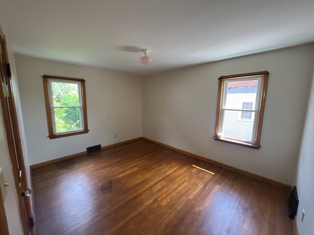 Building Photo - 7133 Bletch Ct