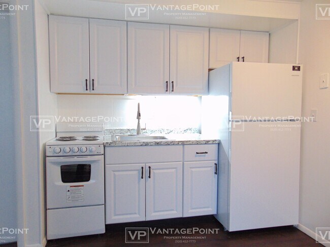 Building Photo - 3201 W 4th St