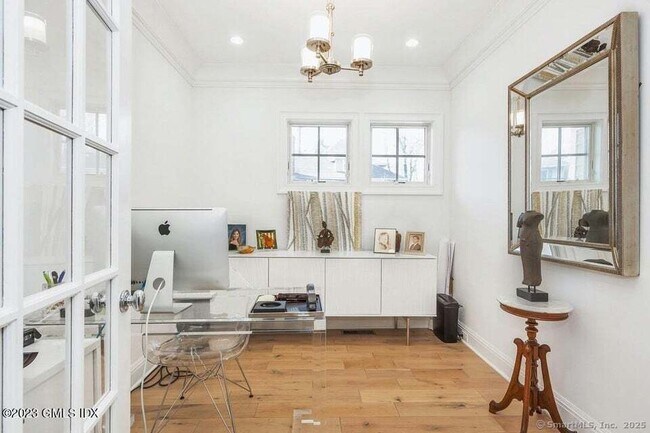 Building Photo - 1 Home Pl