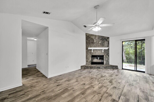Building Photo - 1237 Rhonda Dr