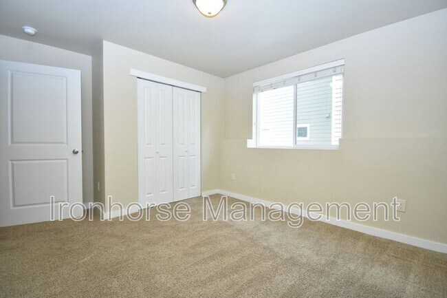 Building Photo - 2226 Baxter Ln