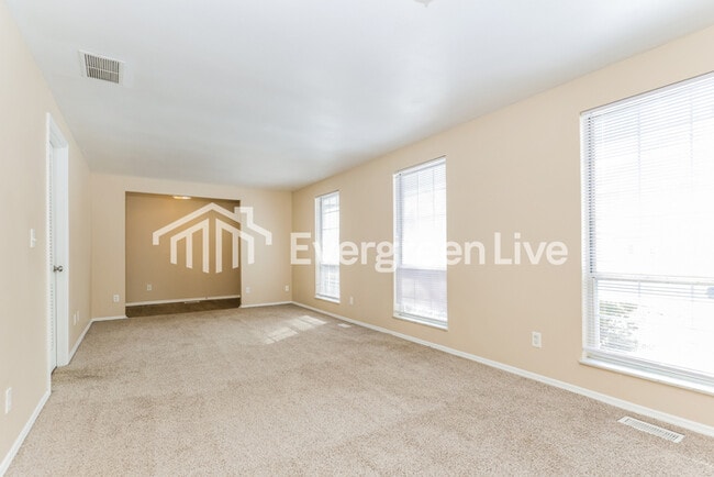 Building Photo - 5219 Robinview Ct