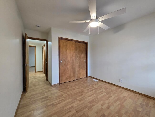 Building Photo - 7230 Beech Ave