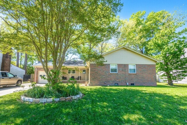 Building Photo - 3 Bed 2 Bath Home for Rent in Virginia Beach