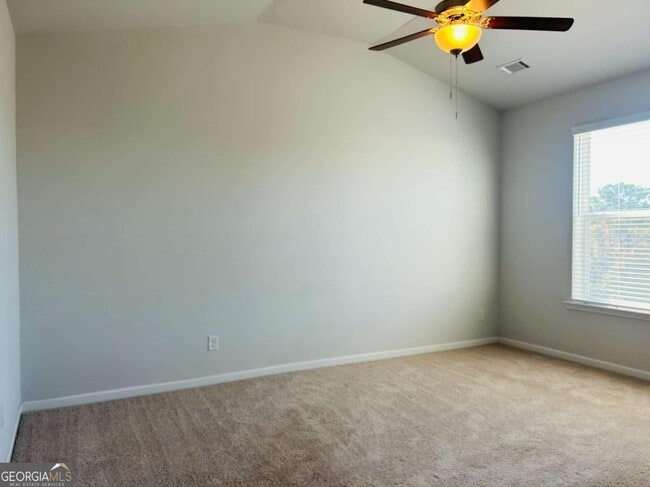 Building Photo - 140 Reese St