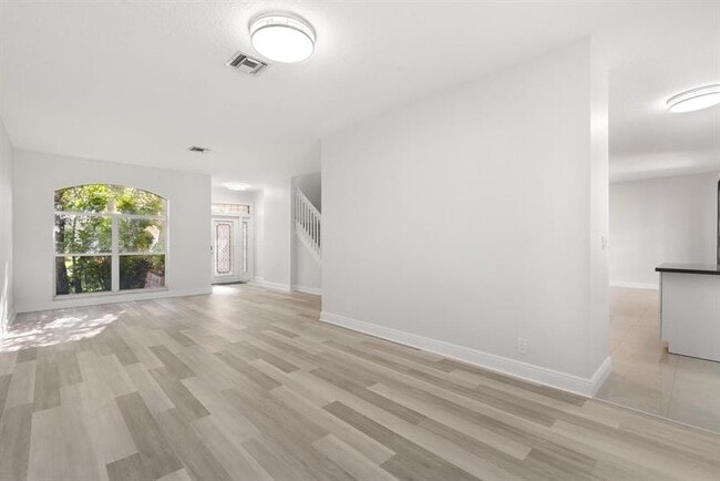 Building Photo - 5228 NW 112th Terrace