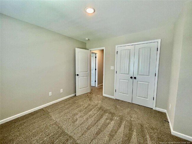 Building Photo - 141 Burnside Dr