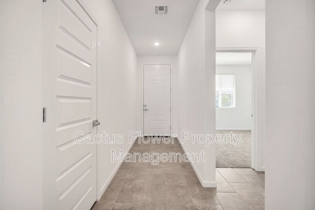 Building Photo - 13244 W Ranch Gate Rd