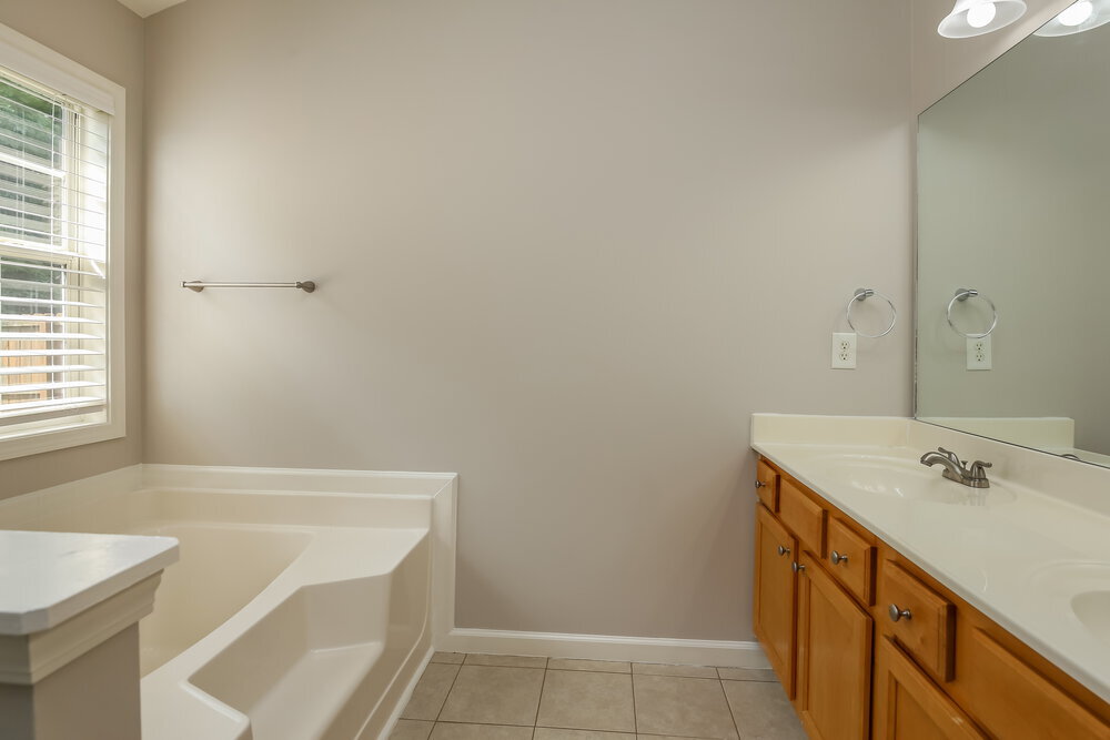 Building Photo - 2435 Cordillo Dr