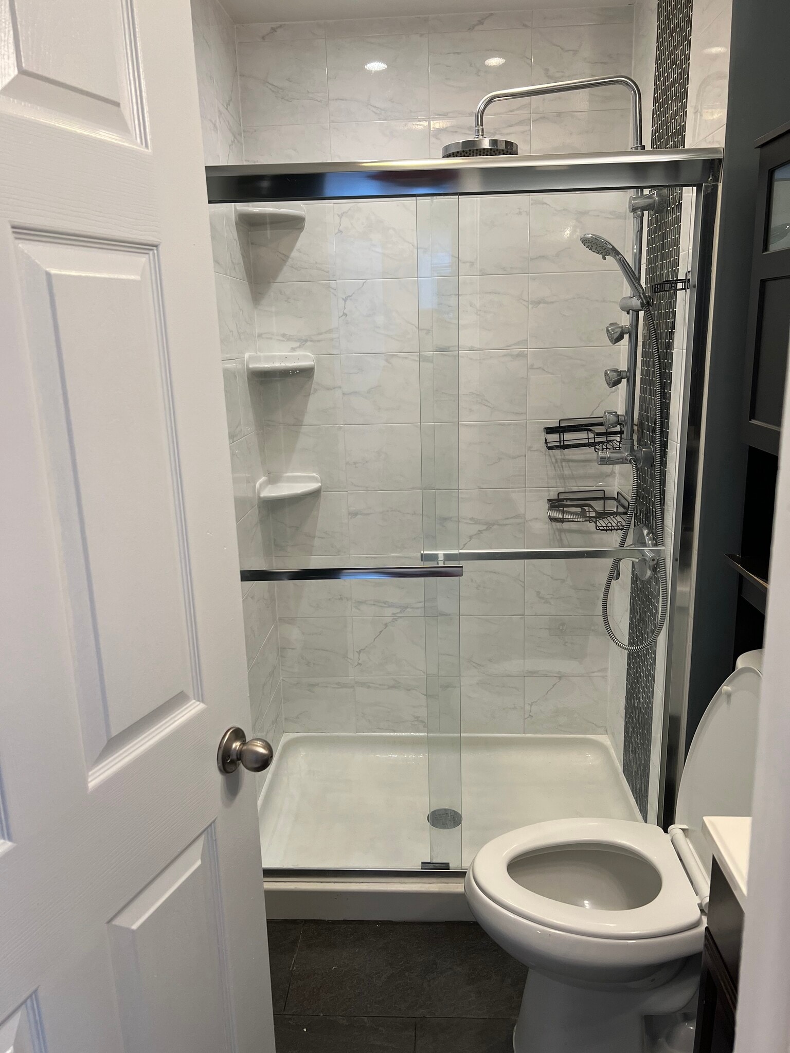 Building Photo - 28 Park Ave