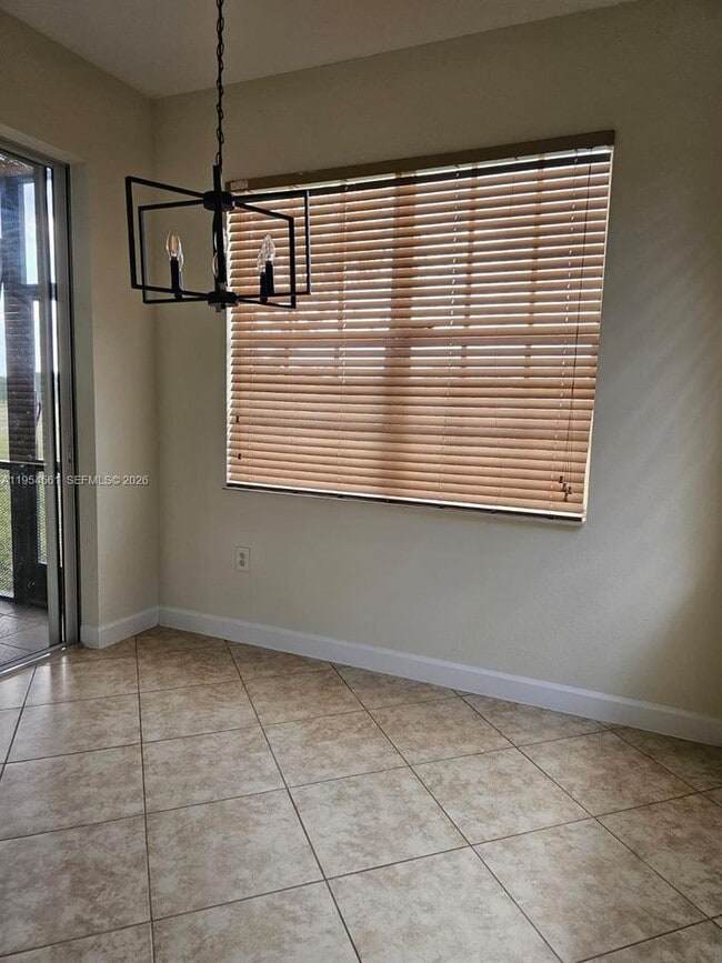 Building Photo - 8255 NW 128th Ln