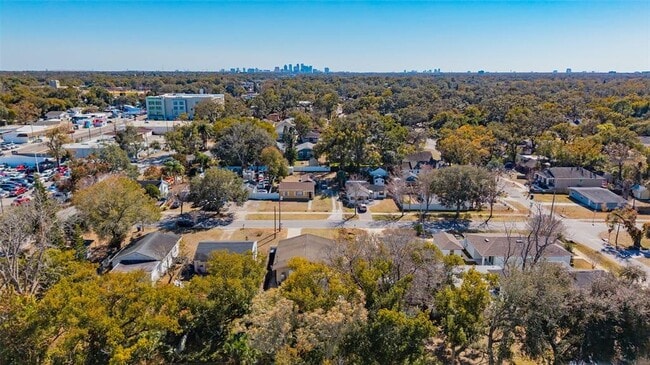 Building Photo - 207 W Broad St