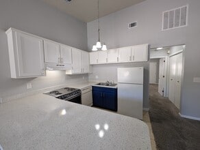 Building Photo - 1247 Continental Ct