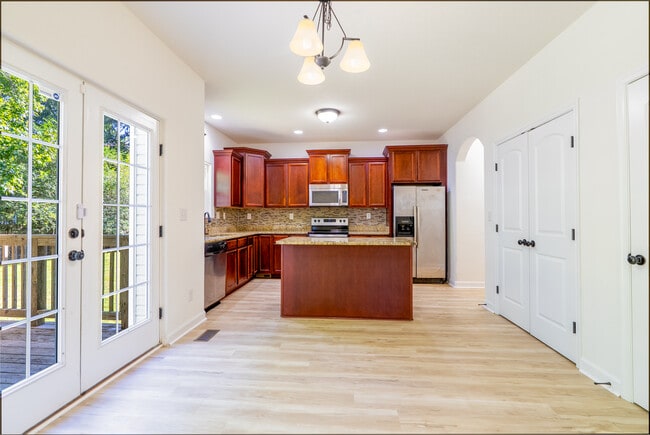 Building Photo - 4508 Marlin Ave