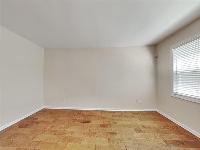 Building Photo - 2541 Kolb Manor Cir SW