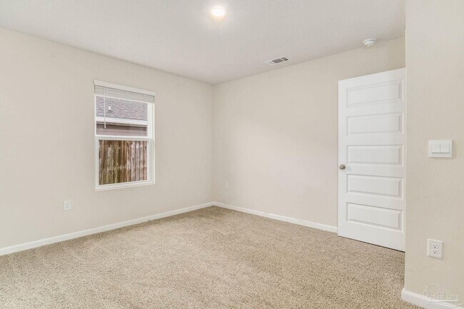 Building Photo - 4423 White Cedar Ct