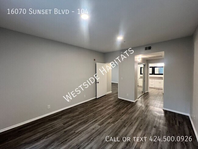 Building Photo - 16070 Sunset Blvd