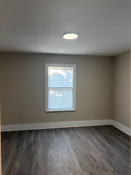 Building Photo - 25-27-27 Karnes St