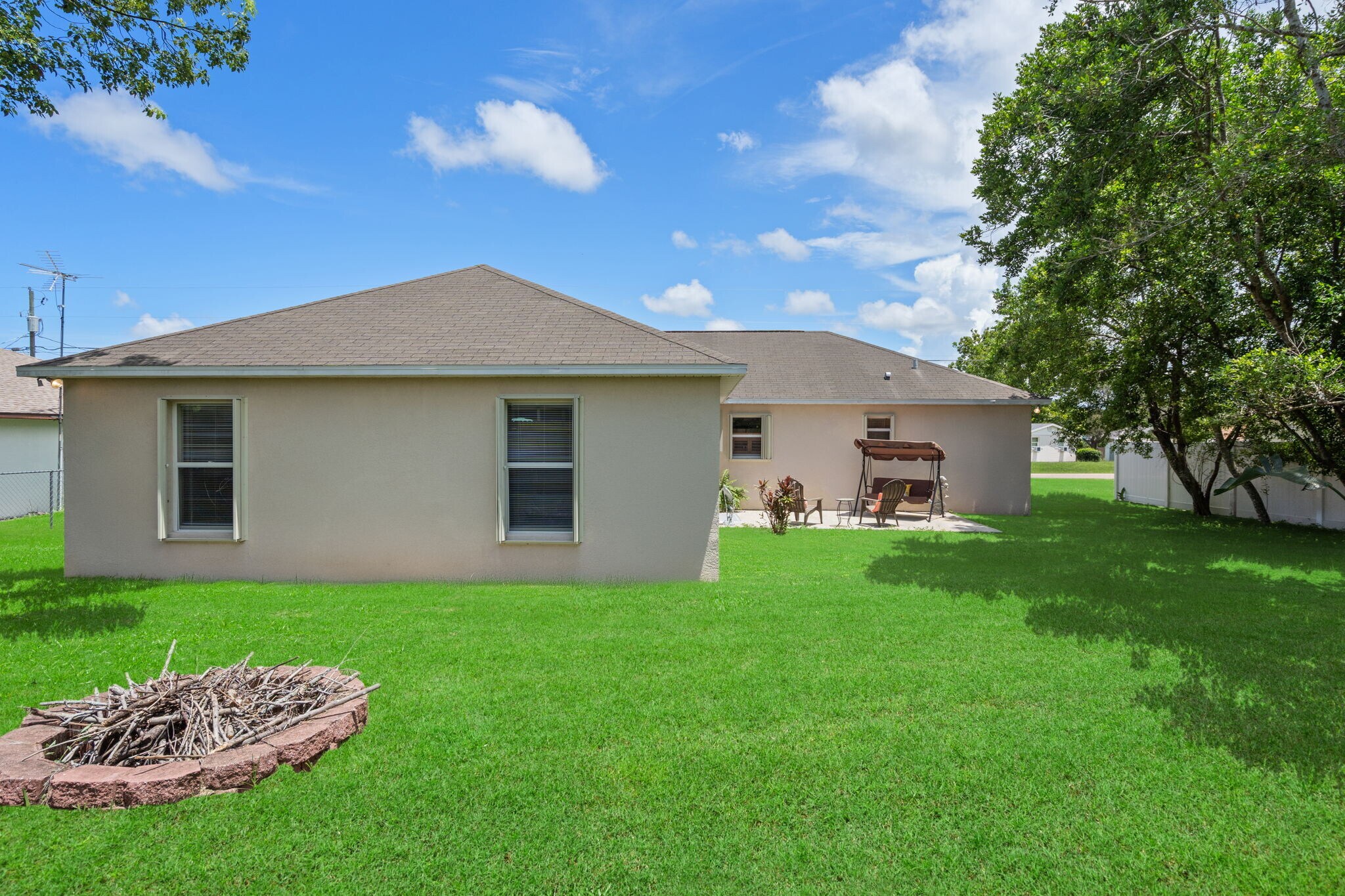 Roomy Rear Yard - 9572 Horizon Dr