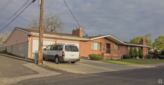 Building Photo - E Empire Apartments