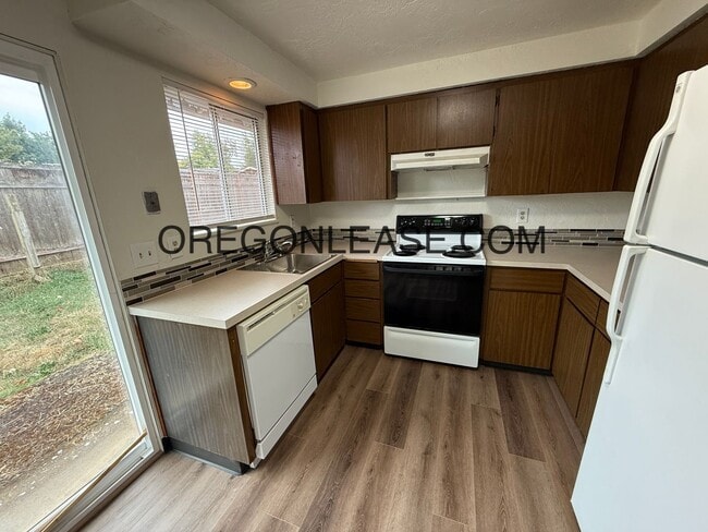 Building Photo - 1754 Rainbow Loop
