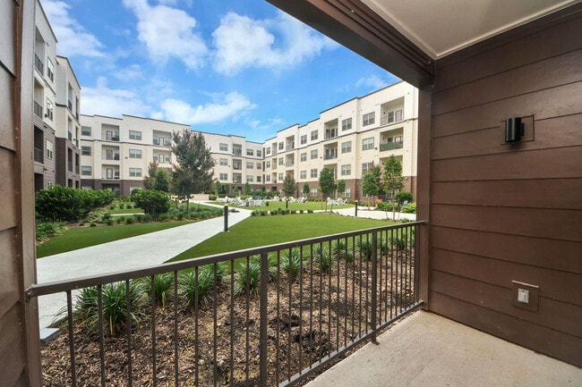 Building Photo - 18210 Park Row Blvd