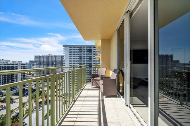 Building Photo - 2080 S Ocean Dr