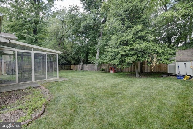 Building Photo - 8521 Tysons Ct