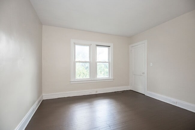 Building Photo - 3250 Berkshire Rd