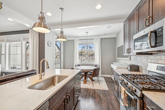 Building Photo - 1124 Wasatch Spring Rd