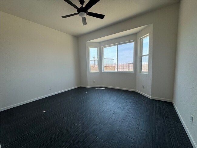 Building Photo - 3040 Fort Mojave Dr