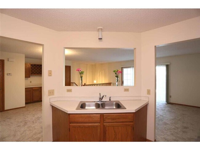 Building Photo - 7689 Nicholas Way