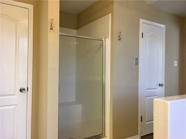 Building Photo - 3705 Eagles Nest St