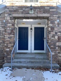 Building Photo - Great Green Valley Ranch Condo!