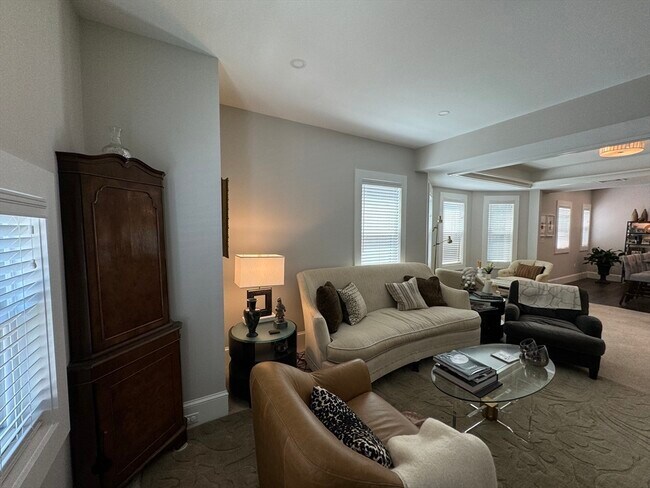 Building Photo - 32 Atherton Rd