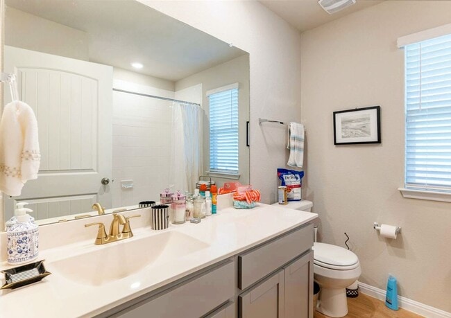 Building Photo - 1701 Arborside Dr