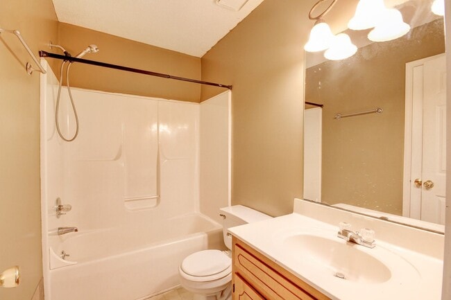 Building Photo - Amazing Home With Fireplace and Hardwood Flooring in Whitehall Subdivision