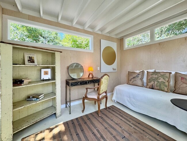 Building Photo - Available For 4+ Months!* Rare Find Furnished Saint Helena Gem, “Upper Tainter” 2 Bedrooms, 2 Bat...