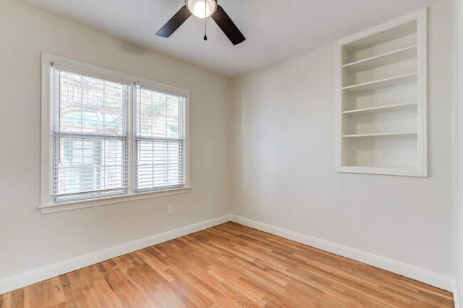 Building Photo - 2710 27th St