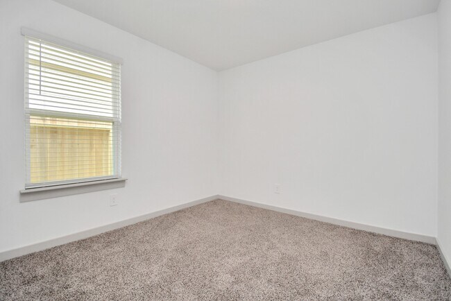 Building Photo - 12814 Heddington Grv Ln