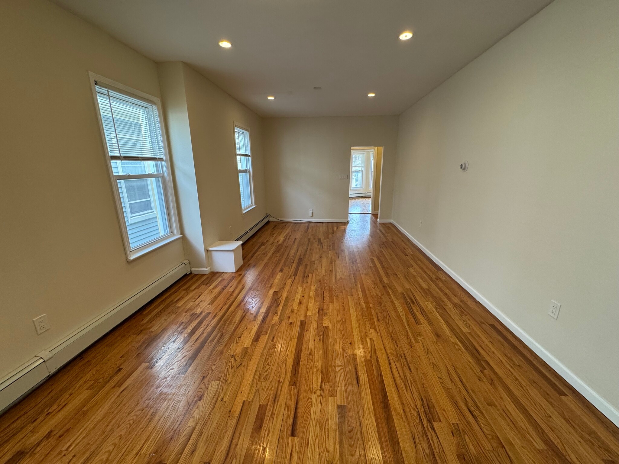 Building Photo - 37 Gautier Ave