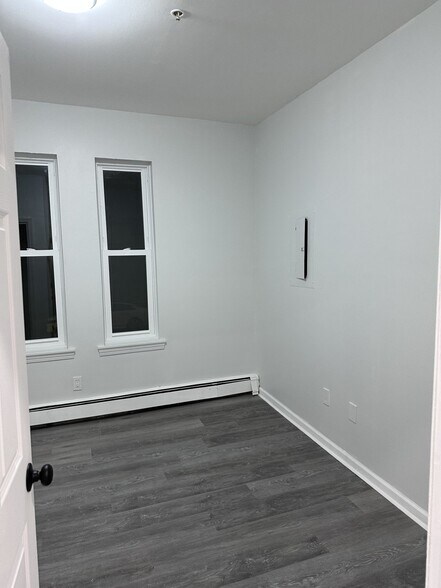 Building Photo - 78 N Clinton St