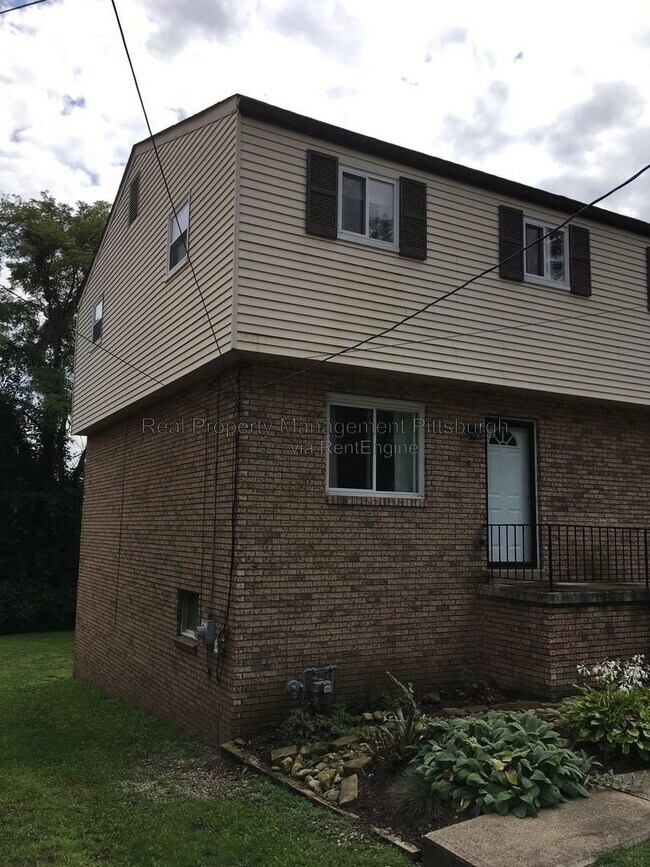 Building Photo - 230 Old Leechburg Rd